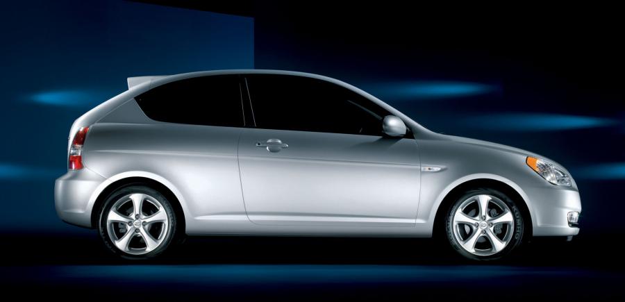  Hyundai Accent 3-Door 2006 года  (фото 16 из 54)